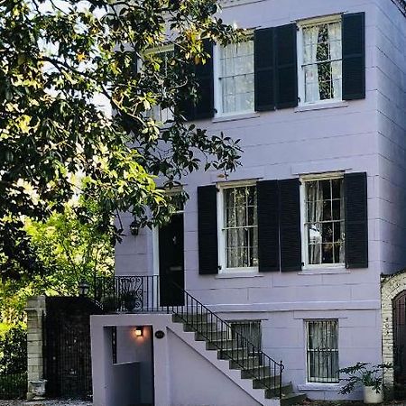 Savannah Sojourn - Time Travelers Retreat 1853 Экстерьер фото